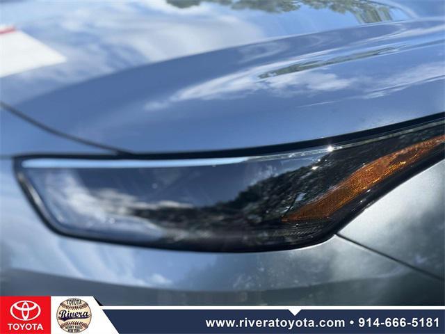 used 2021 Toyota Highlander car, priced at $32,995