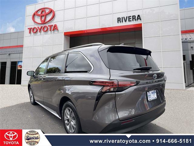 used 2022 Toyota Sienna car, priced at $39,995