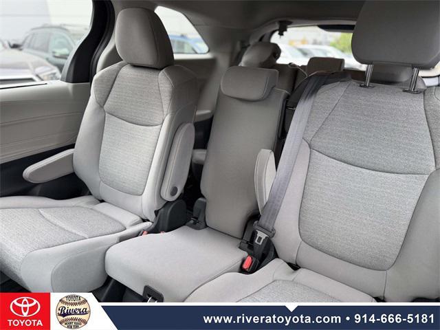 used 2022 Toyota Sienna car, priced at $39,995