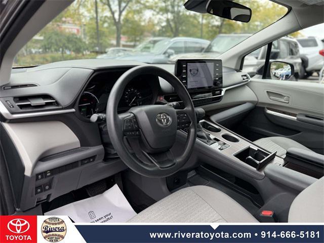 used 2022 Toyota Sienna car, priced at $39,995