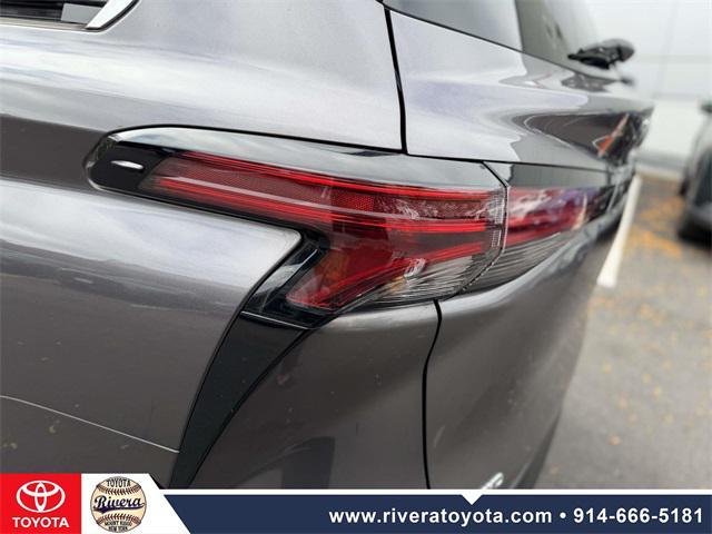 used 2022 Toyota Sienna car, priced at $39,995