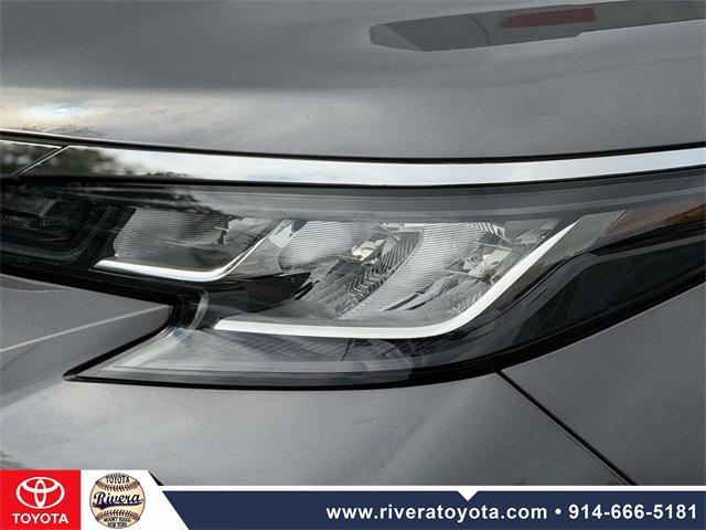 used 2022 Toyota Sienna car, priced at $39,995