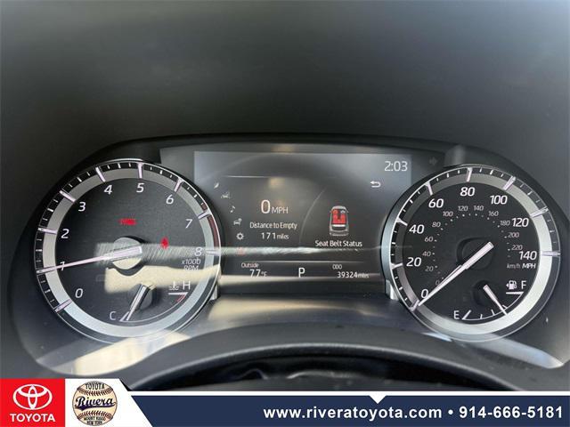 used 2022 Toyota Highlander car, priced at $36,995