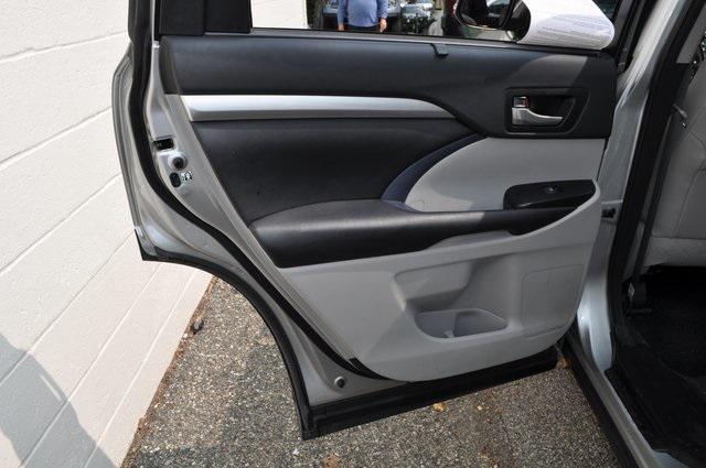 used 2017 Toyota Highlander car, priced at $21,595