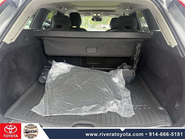 used 2023 Volvo XC60 car, priced at $32,995