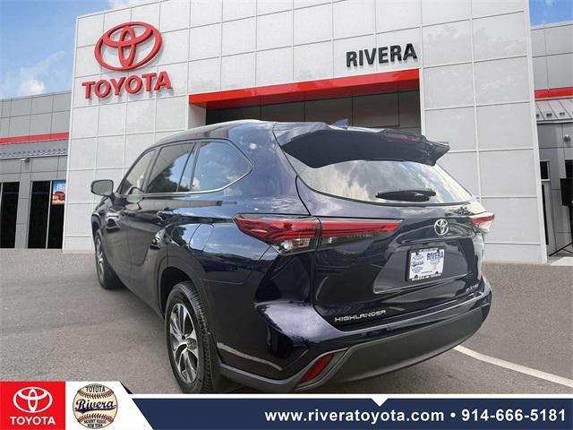 used 2022 Toyota Highlander car, priced at $35,995