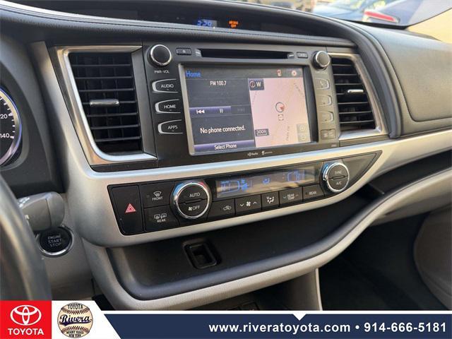 used 2014 Toyota Highlander car, priced at $17,595