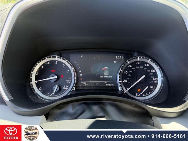 used 2022 Toyota Highlander car, priced at $36,595