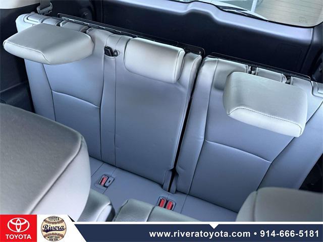used 2022 Toyota Highlander car, priced at $36,995
