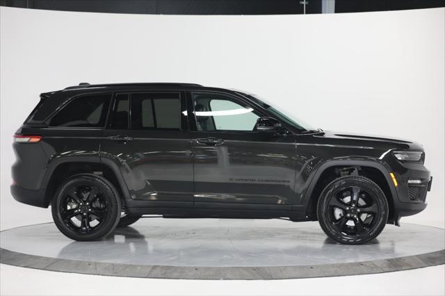 used 2024 Jeep Grand Cherokee car, priced at $41,972