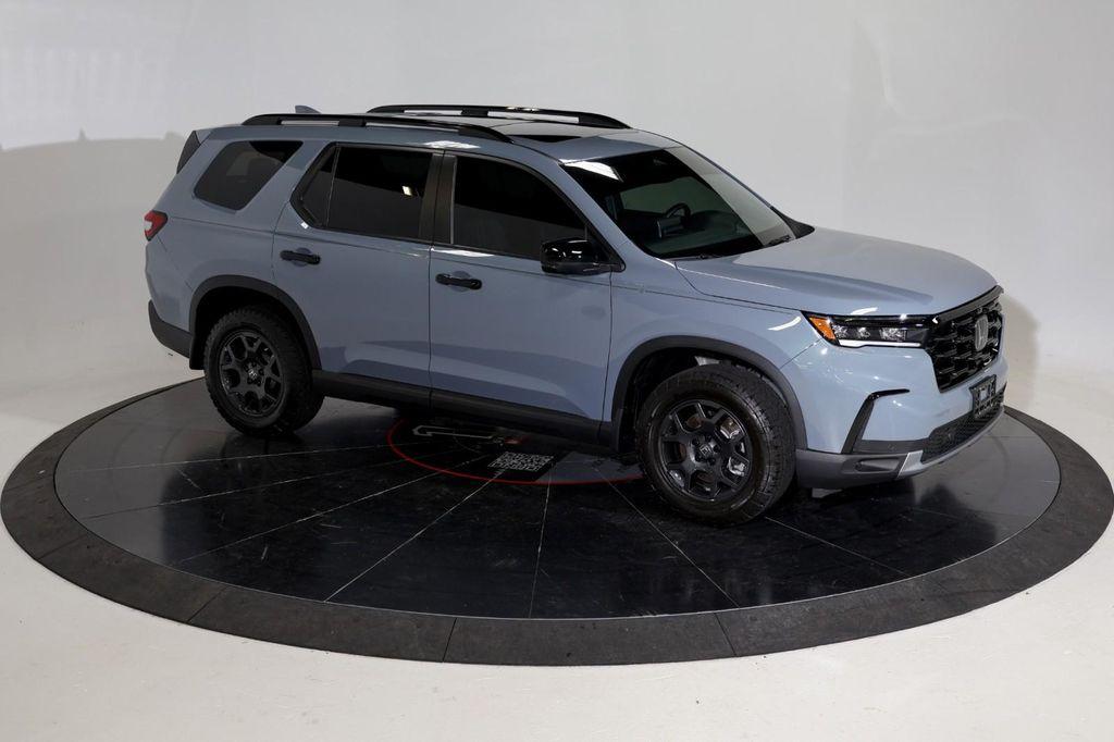 used 2025 Honda Pilot car, priced at $47,493