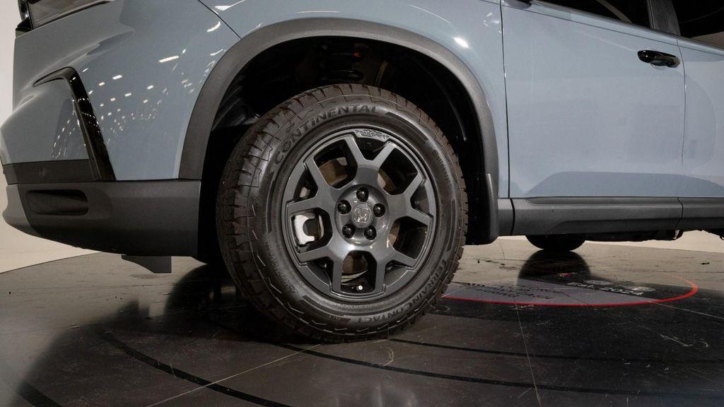 used 2025 Honda Pilot car, priced at $47,493