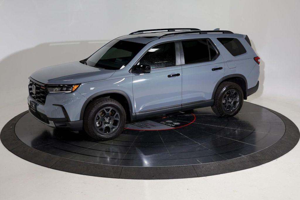used 2025 Honda Pilot car, priced at $47,493