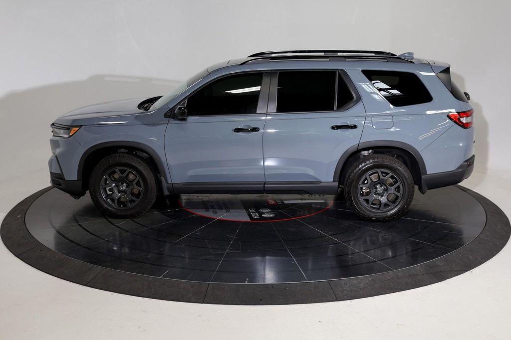 used 2025 Honda Pilot car, priced at $47,493