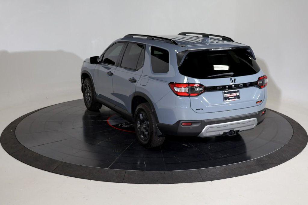 used 2025 Honda Pilot car, priced at $47,493