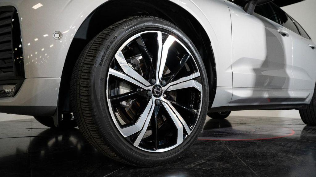 used 2022 Volvo XC60 car, priced at $40,623