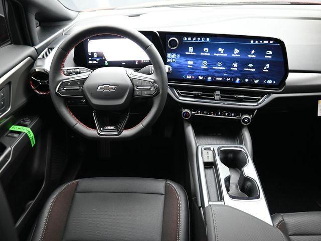 new 2025 Chevrolet Equinox EV car, priced at $40,995