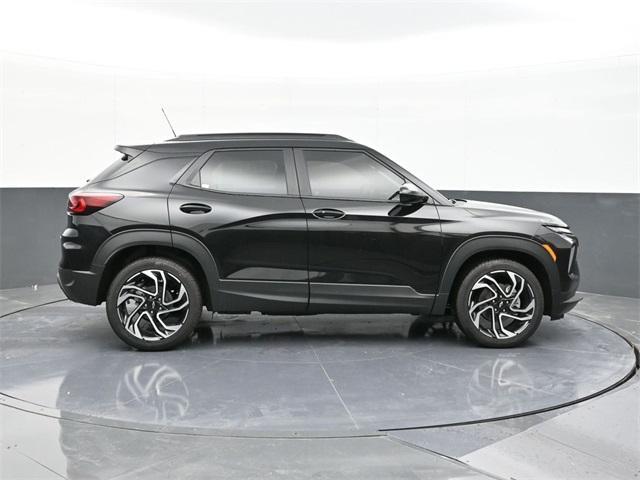 new 2025 Chevrolet TrailBlazer car, priced at $31,022