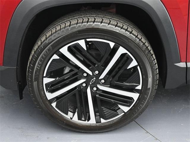 new 2026 Chevrolet Equinox car, priced at $36,665
