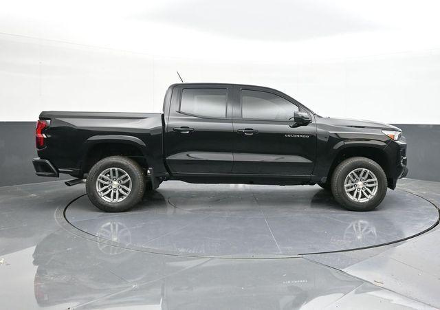 new 2025 Chevrolet Colorado car, priced at $34,355