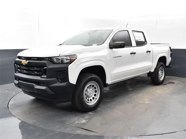 new 2024 Chevrolet Colorado car, priced at $31,700