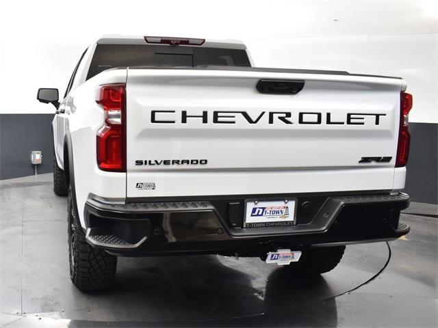 new 2025 Chevrolet Silverado 1500 car, priced at $72,400