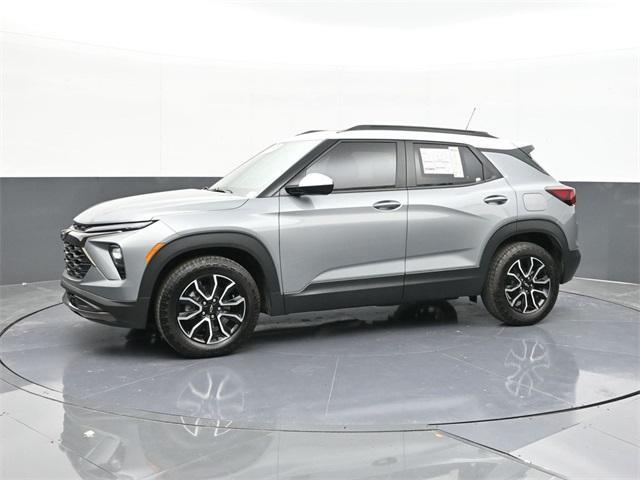 new 2025 Chevrolet TrailBlazer car, priced at $29,995