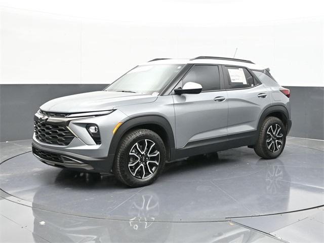 new 2025 Chevrolet TrailBlazer car, priced at $29,995