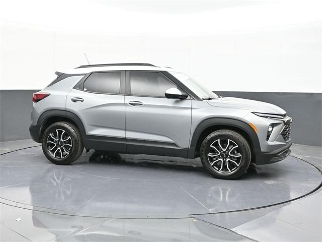 new 2025 Chevrolet TrailBlazer car, priced at $29,995