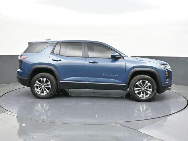 new 2026 Chevrolet Equinox car, priced at $30,415