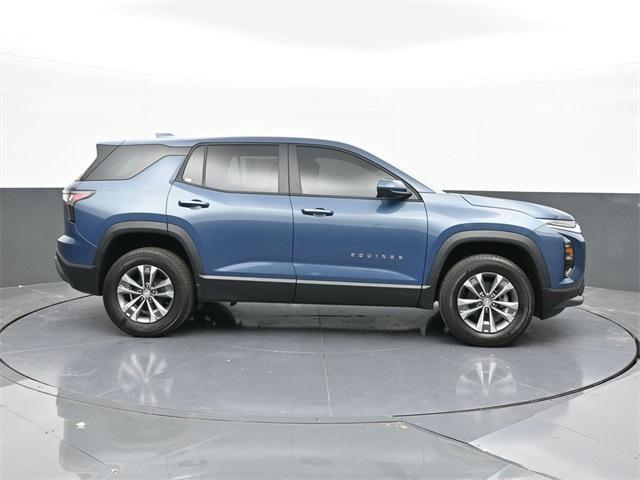 new 2026 Chevrolet Equinox car, priced at $31,205