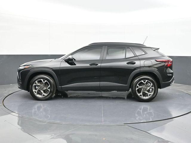 new 2025 Chevrolet Trax car, priced at $25,195