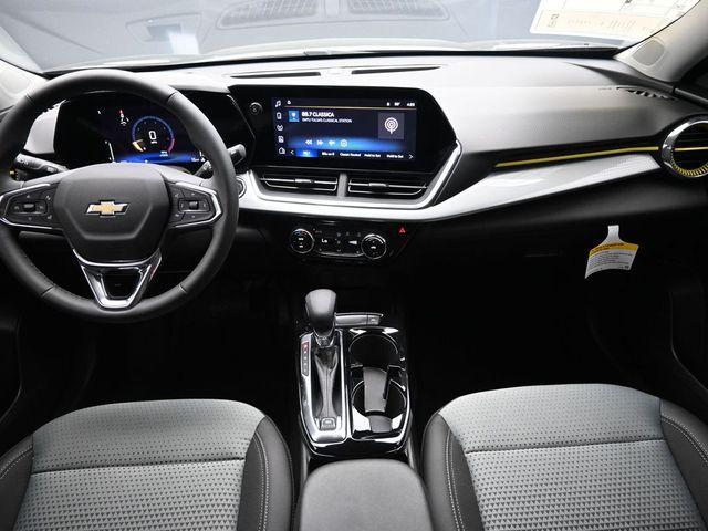 new 2025 Chevrolet Trax car, priced at $25,195