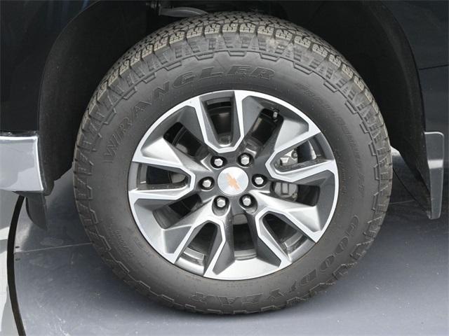 new 2025 Chevrolet Silverado 1500 car, priced at $51,370