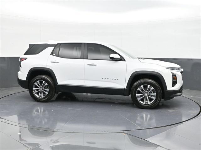 new 2026 Chevrolet Equinox car, priced at $30,495