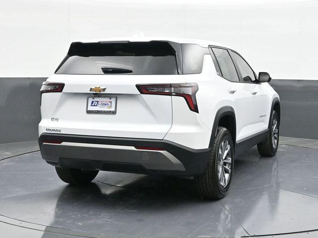 new 2026 Chevrolet Equinox car, priced at $28,440