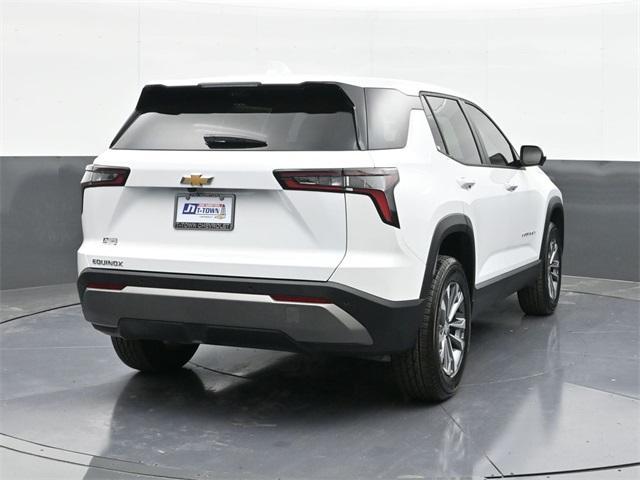 new 2026 Chevrolet Equinox car, priced at $30,495