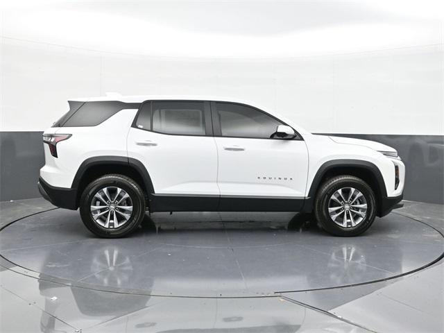 new 2026 Chevrolet Equinox car, priced at $30,495