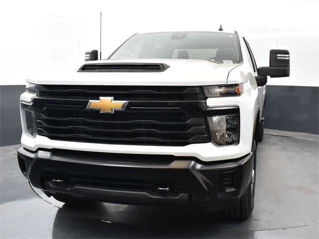 new 2025 Chevrolet Silverado 2500 car, priced at $52,400