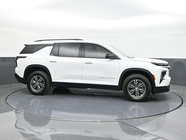 new 2026 Chevrolet Traverse car, priced at $45,345