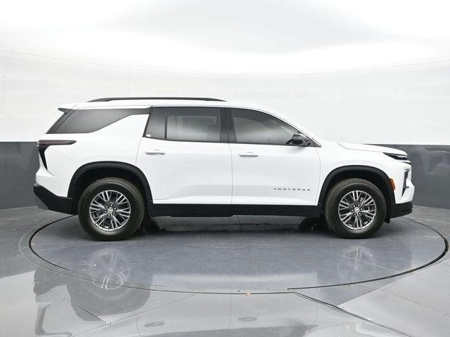 new 2026 Chevrolet Traverse car, priced at $43,271
