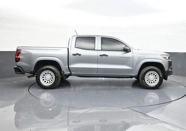 new 2025 Chevrolet Colorado car, priced at $30,995