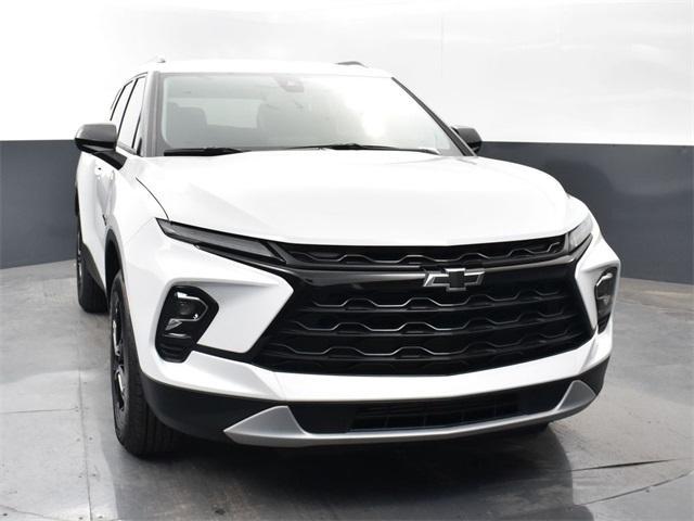 new 2024 Chevrolet Blazer car, priced at $35,480