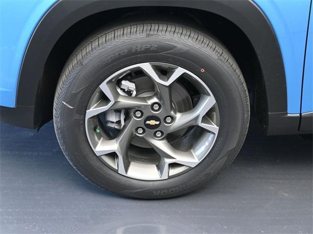 new 2025 Chevrolet Trax car, priced at $26,275