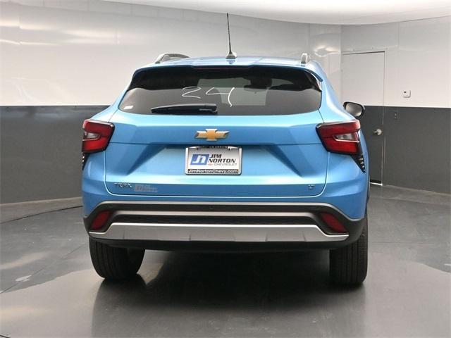 new 2025 Chevrolet Trax car, priced at $26,275