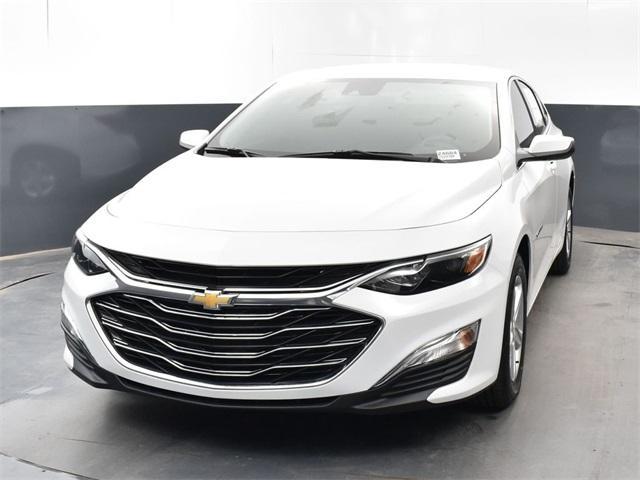 new 2025 Chevrolet Malibu car, priced at $25,995