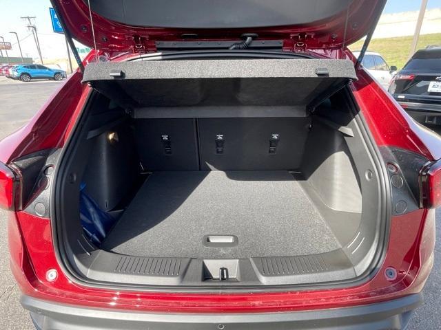 new 2025 Chevrolet Trax car, priced at $27,835