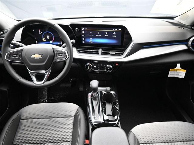 new 2025 Chevrolet Trax car, priced at $25,530