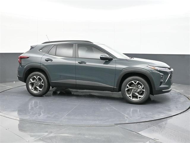 new 2025 Chevrolet Trax car, priced at $25,530
