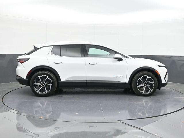 new 2026 Chevrolet Equinox EV car, priced at $39,962